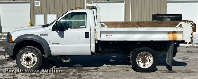 image for item EK2681 2005 Ford F450 Super Duty XL  dump truck