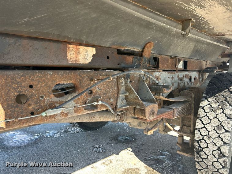image for item EK2681 2005 Ford F450 Super Duty XL  dump truck