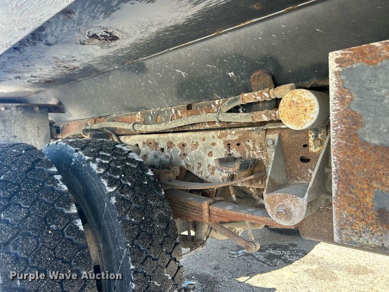 image for item EK2681 2005 Ford F450 Super Duty XL  dump truck