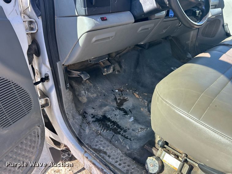 image for item EK2681 2005 Ford F450 Super Duty XL  dump truck