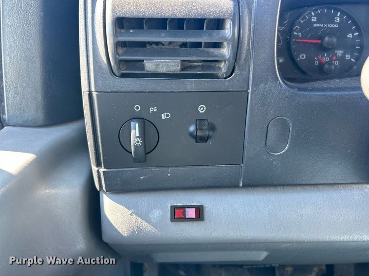 image for item EK2681 2005 Ford F450 Super Duty XL  dump truck