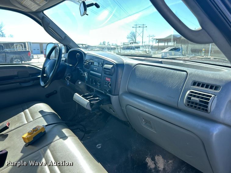 image for item EK2681 2005 Ford F450 Super Duty XL  dump truck