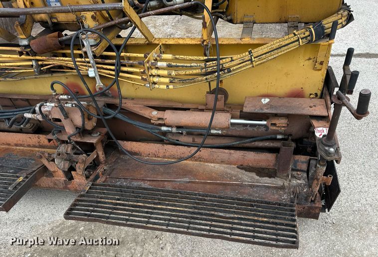 image for item EN5109 1990 LeeBoy L900ST paver