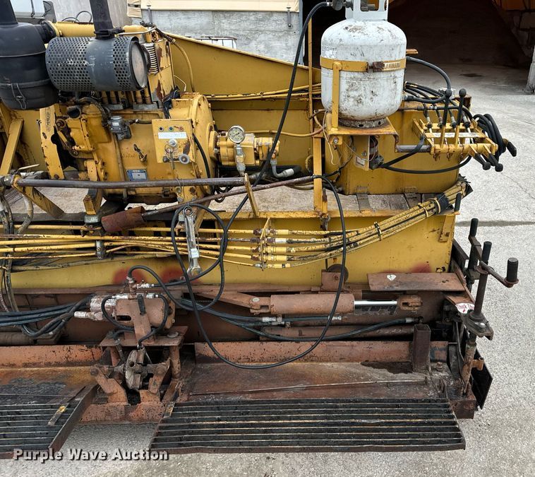 image for item EN5109 1990 LeeBoy L900ST paver