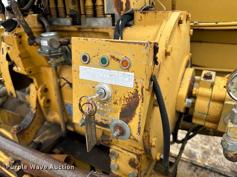 image for item EN5109 1990 LeeBoy L900ST paver