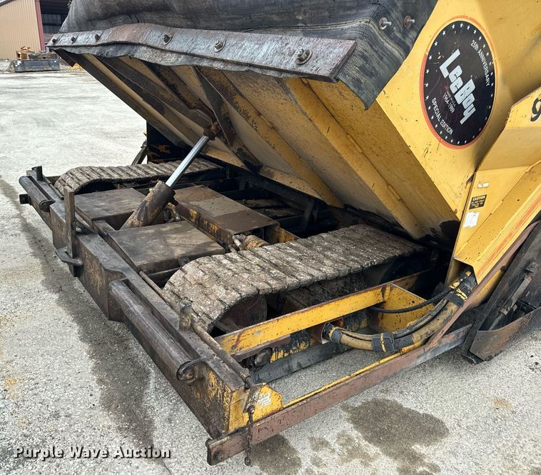 image for item EN5109 1990 LeeBoy L900ST paver