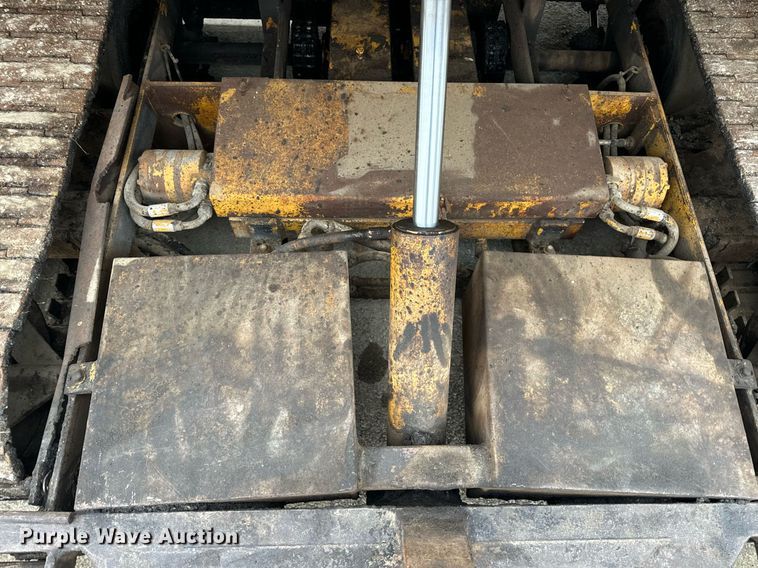 image for item EN5109 1990 LeeBoy L900ST paver