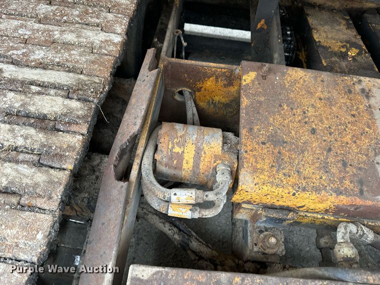 image for item EN5109 1990 LeeBoy L900ST paver