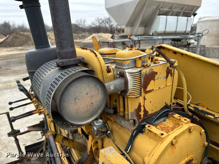 image for item EN5109 1990 LeeBoy L900ST paver