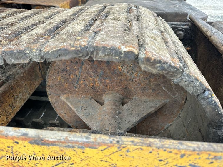 image for item EN5109 1990 LeeBoy L900ST paver