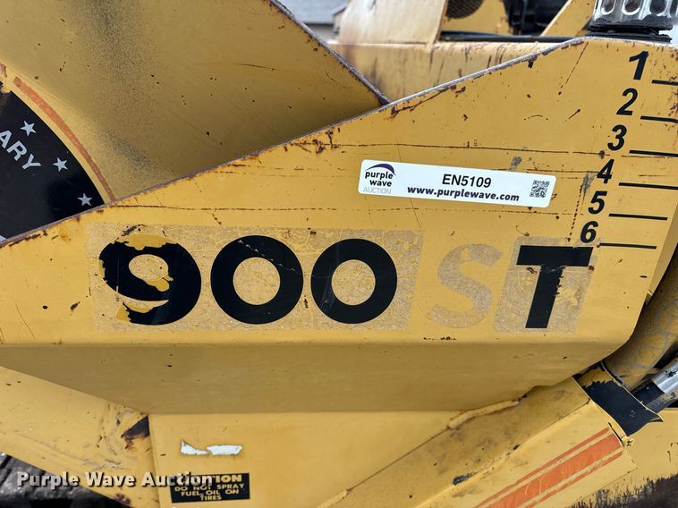 image for item EN5109 1990 LeeBoy L900ST paver