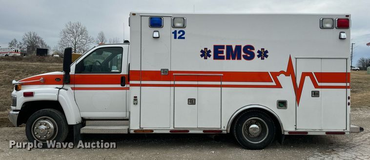 image for item EN5133 2008 GMC C4500 ambulance