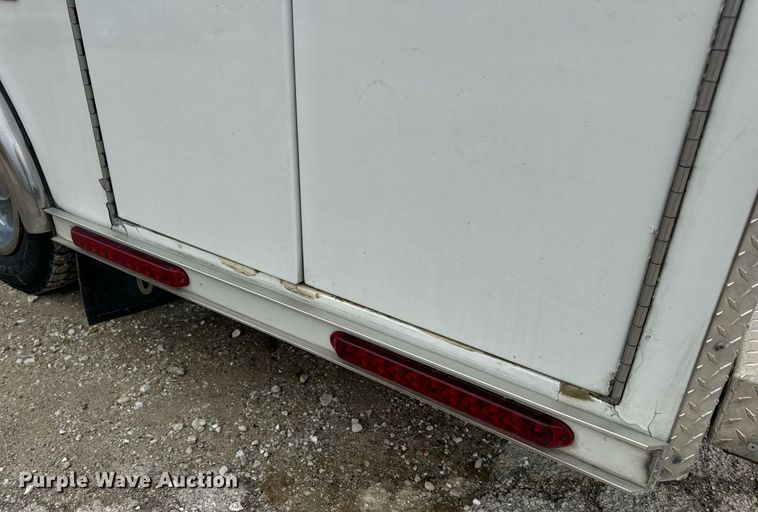 image for item EN5133 2008 GMC C4500 ambulance