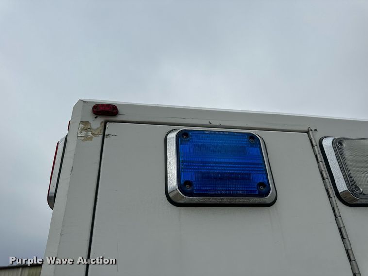 image for item EN5133 2008 GMC C4500 ambulance