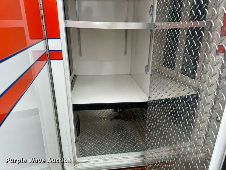 image for item EN5133 2008 GMC C4500 ambulance