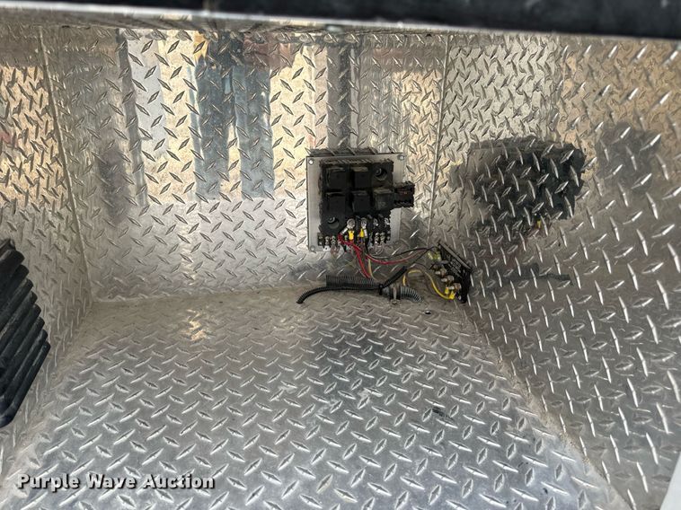 image for item EN5133 2008 GMC C4500 ambulance