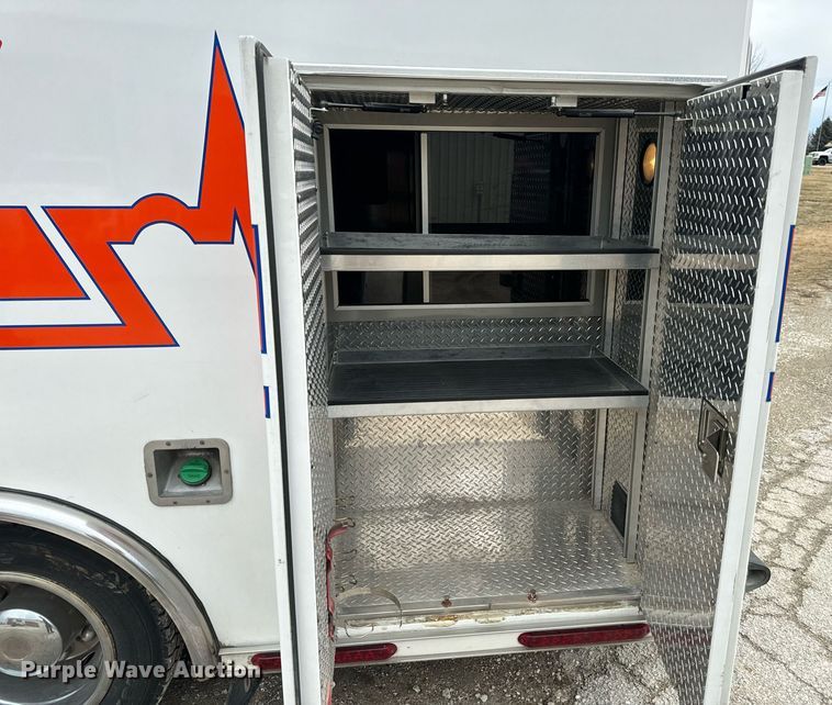 image for item EN5133 2008 GMC C4500 ambulance