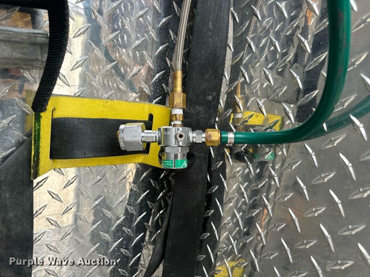 image for item EN5133 2008 GMC C4500 ambulance