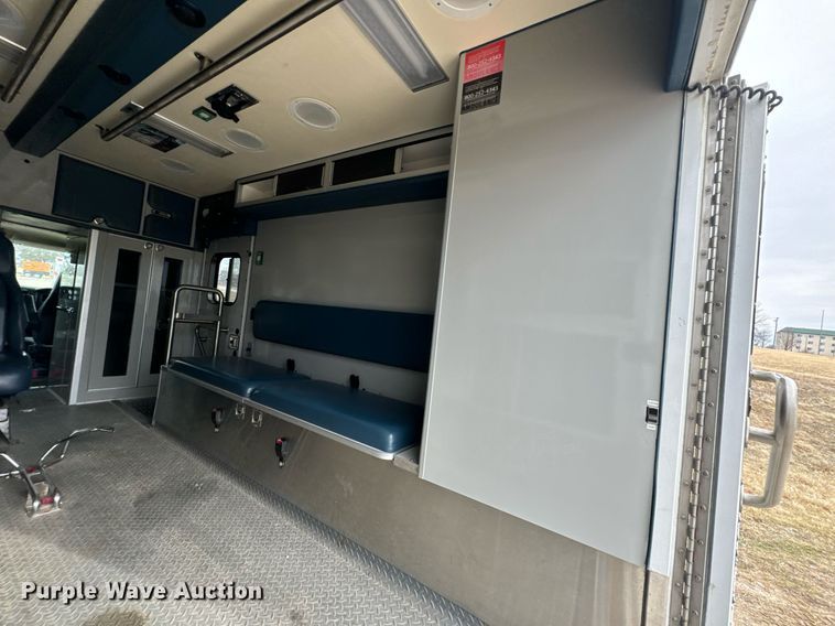 image for item EN5133 2008 GMC C4500 ambulance