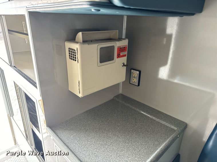 image for item EN5133 2008 GMC C4500 ambulance