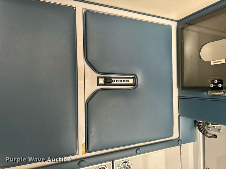 image for item EN5133 2008 GMC C4500 ambulance