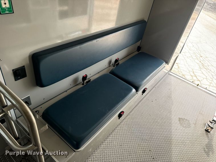 image for item EN5133 2008 GMC C4500 ambulance