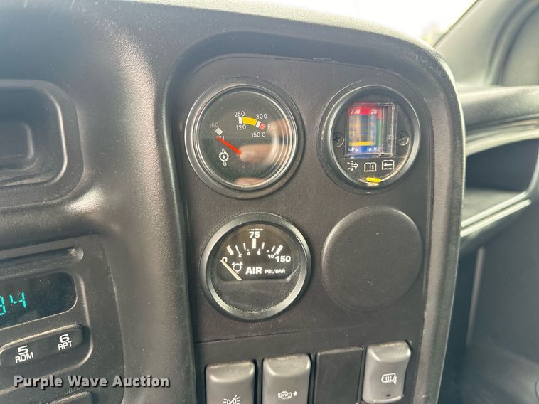 image for item EN5133 2008 GMC C4500 ambulance