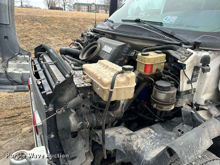 image for item EN5133 2008 GMC C4500 ambulance