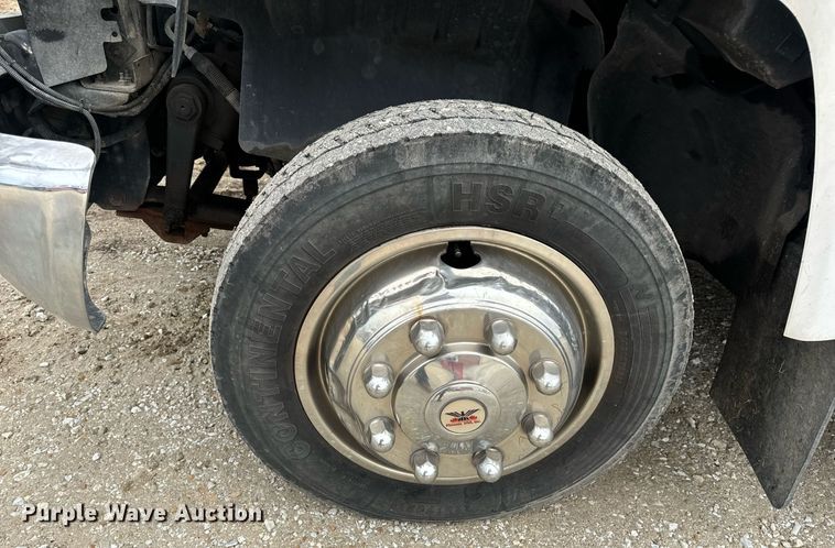 image for item EN5133 2008 GMC C4500 ambulance