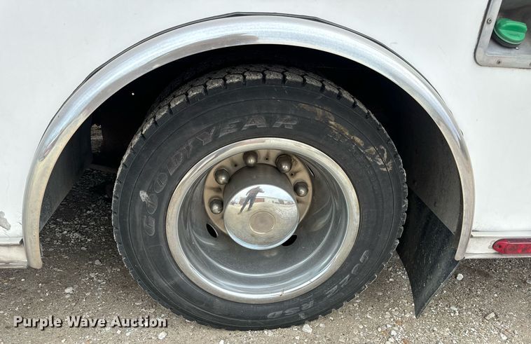 image for item EN5133 2008 GMC C4500 ambulance