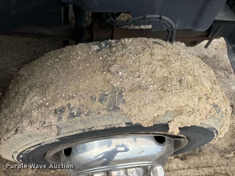 image for item EN5133 2008 GMC C4500 ambulance