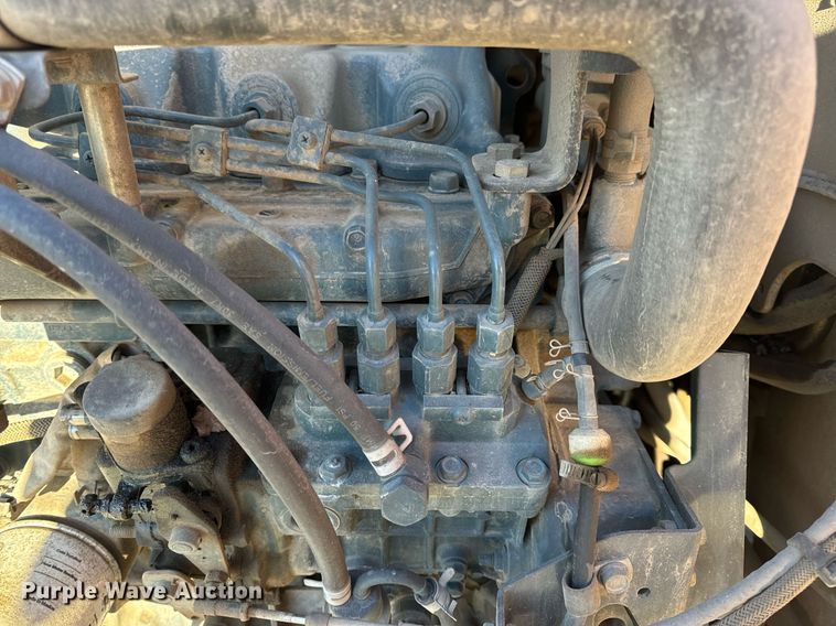 image for item EN5139 2005 Bobcat S300 skid steer loader