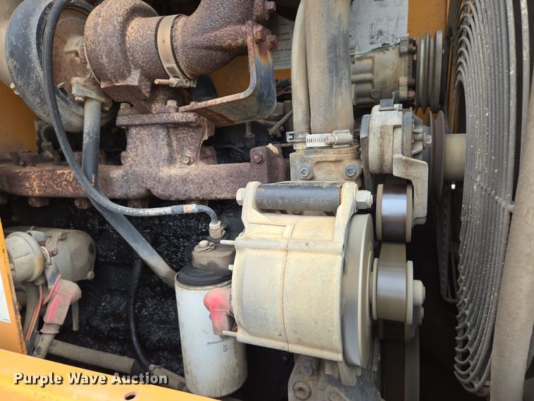 image for item EO0591 2000 Case 621C wheel loader