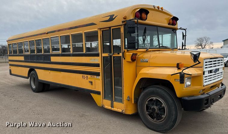 image for item EQ1001 1993 Ford B700 school bus
