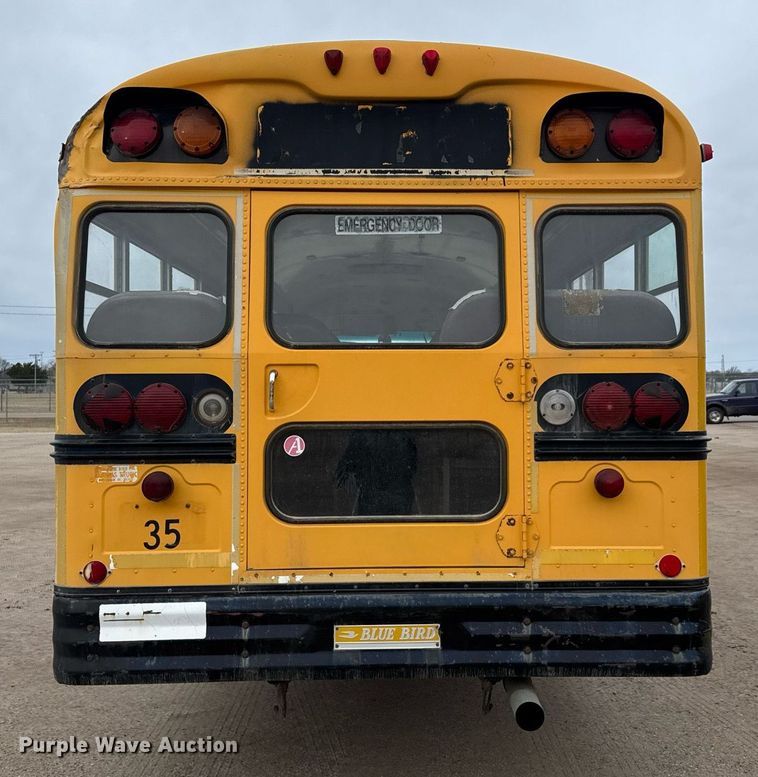 image for item EQ1001 1993 Ford B700 school bus