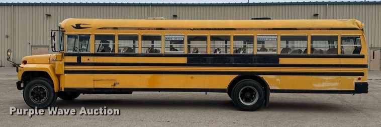 image for item EQ1001 1993 Ford B700 school bus