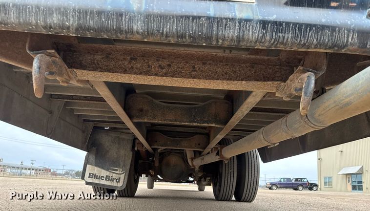 image for item EQ1001 1993 Ford B700 school bus