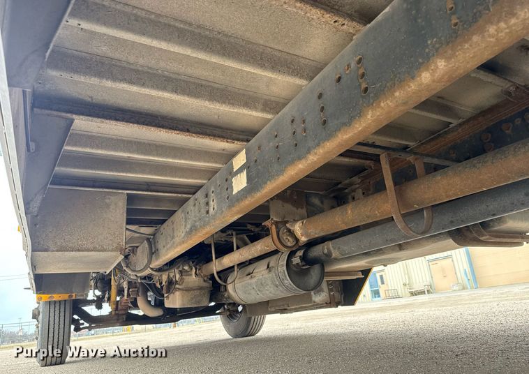 image for item EQ1001 1993 Ford B700 school bus