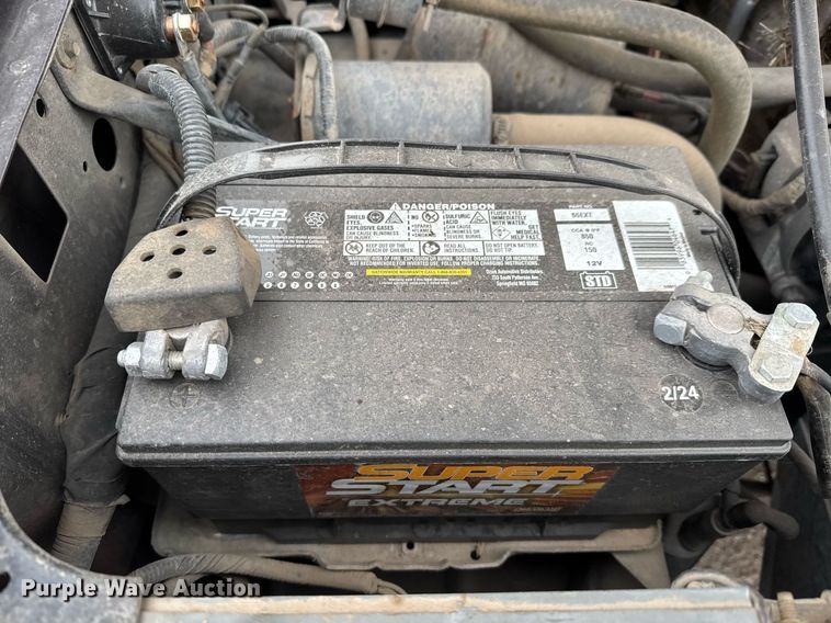 image for item EQ1003 1990 Ford F150 pickup truck