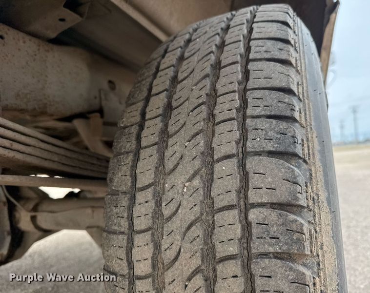 image for item EQ1003 1990 Ford F150 pickup truck