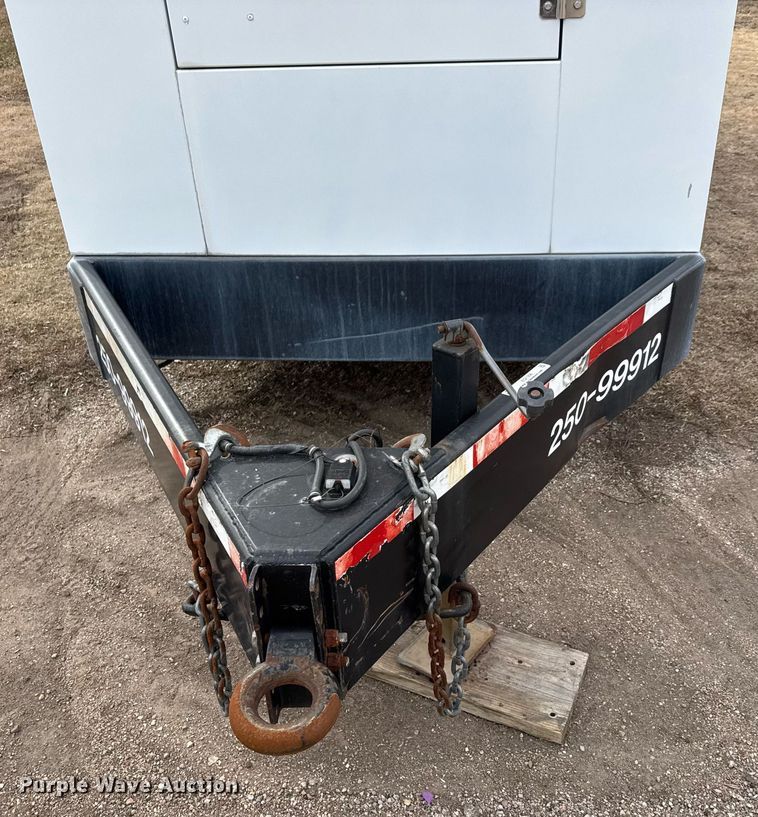 image for item EQ1006 1999 Onan 250DQAB-359 generator