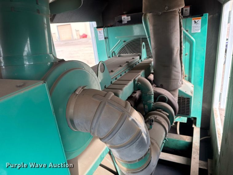 image for item EQ1006 1999 Onan 250DQAB-359 generator