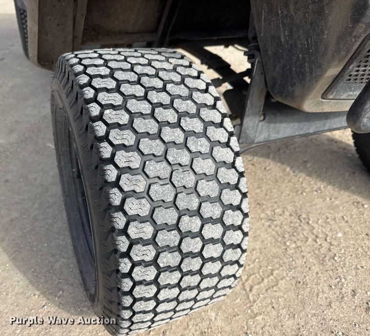 image for item EQ1014 2016 E-Z-Go Terrain 1000 G utility vehicle