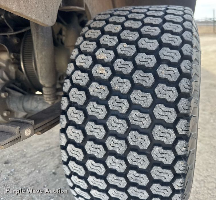 image for item EQ1014 2016 E-Z-Go Terrain 1000 G utility vehicle