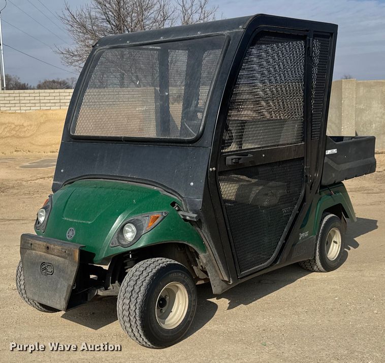 image for item EQ1015 2017 Yamaha Adventurer One golf cart