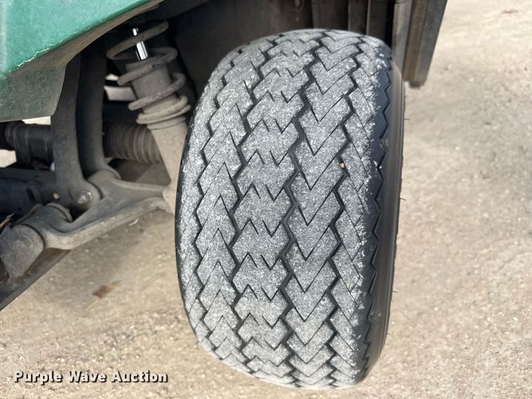 image for item EQ1015 2017 Yamaha Adventurer One golf cart