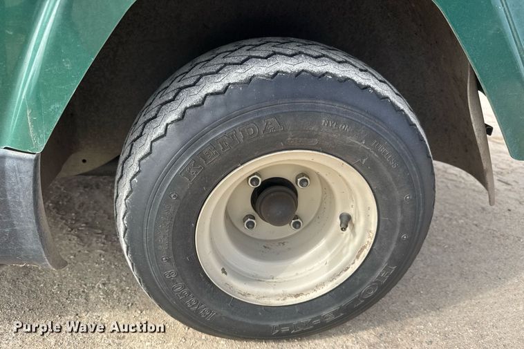 image for item EQ1015 2017 Yamaha Adventurer One golf cart