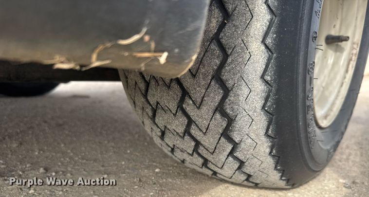 image for item EQ1015 2017 Yamaha Adventurer One golf cart