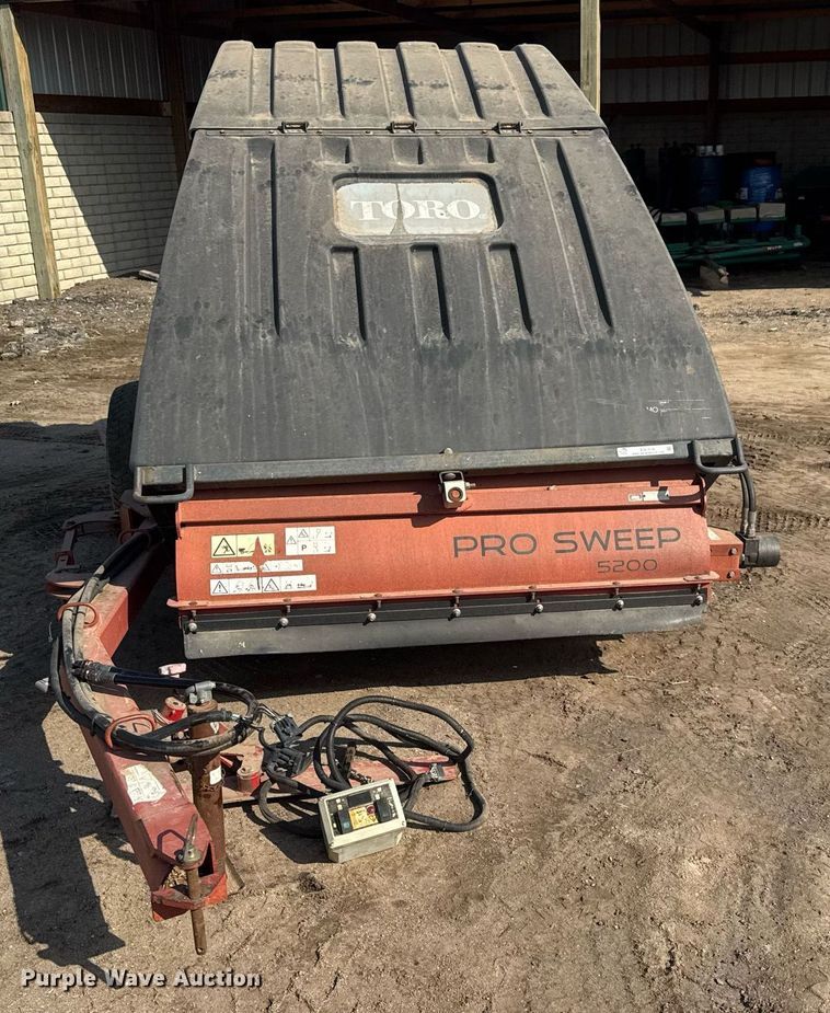 image for item EQ1016 2006 Toro Pro Sweep 5200 sweeper