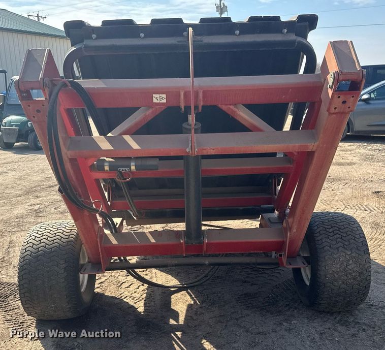 image for item EQ1016 2006 Toro Pro Sweep 5200 sweeper